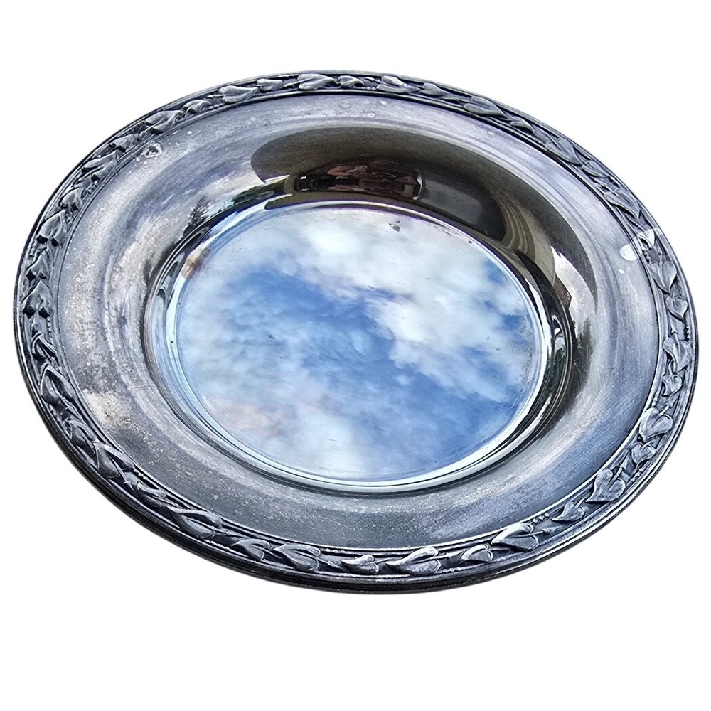 Oneida Silverplate Small Round Plate Floral Leaf Rim 6 Inch Vintage USA Made